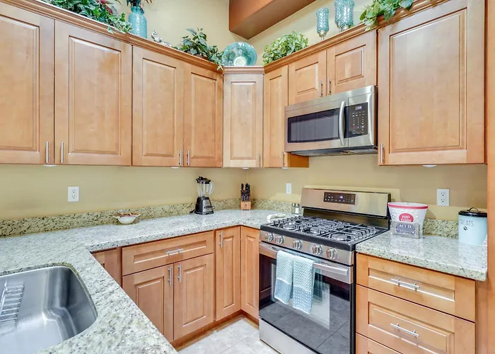 Dom wakacyjny Adobe Townhome: Shop, Golf, Explore & More!